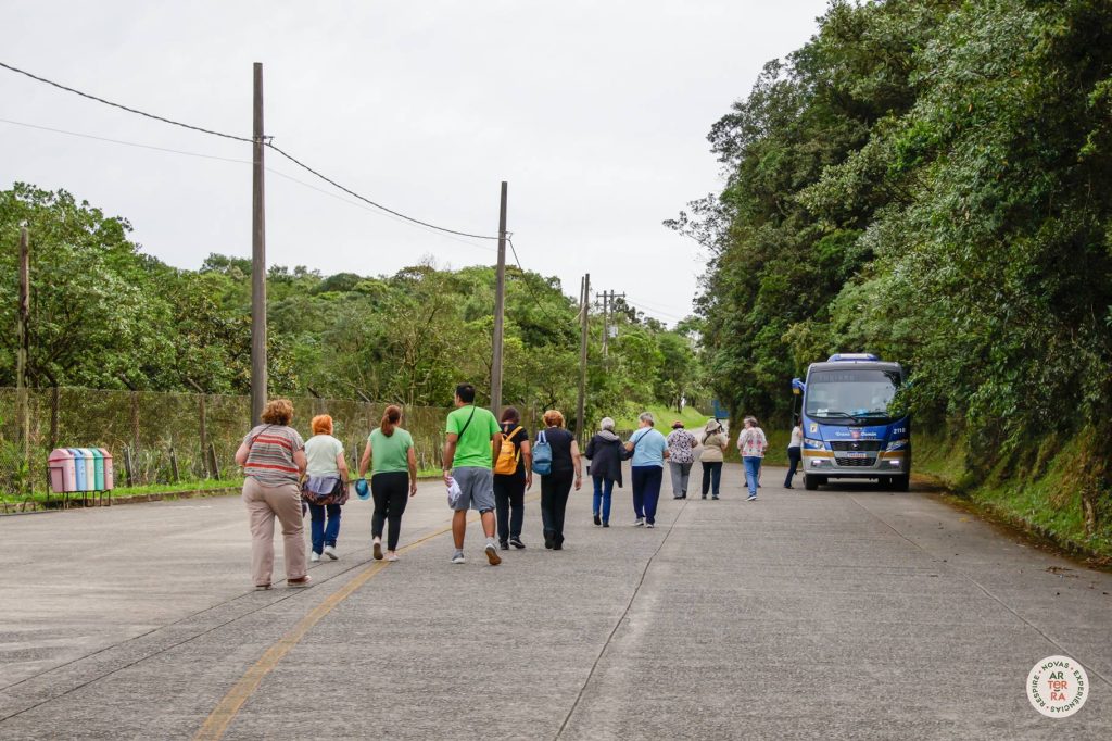Estrada Velha com transporte