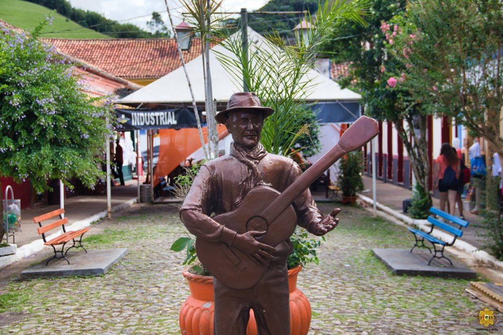 Conservatória: Terra da Seresta e do Café