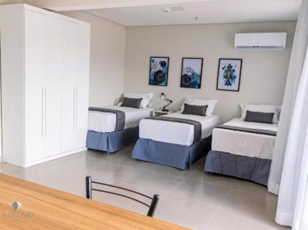 Hotel Diamond e Flats em São Lourenço ()