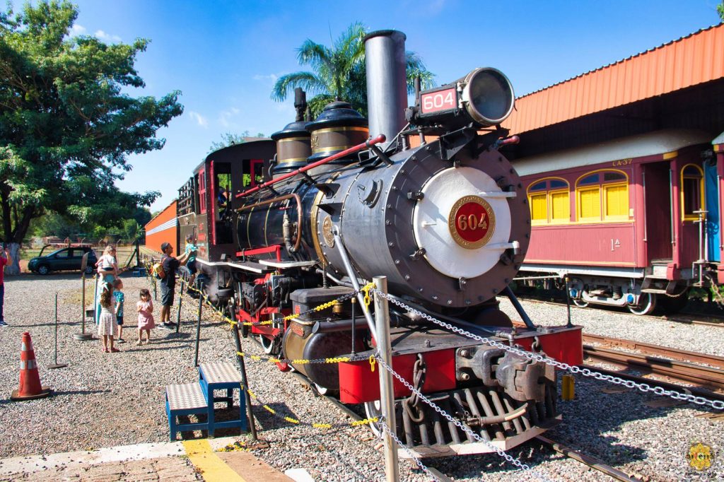 Trem Campinas à Jaguariúna com Pedreira