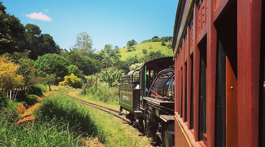Trem das Águas e Estação Ferroviaria São Lourenço ()